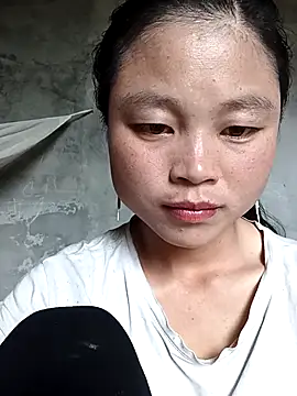 Snapshot of clara-cute chatting on 10-03-25, 04:42 clara-cute online show from 10-03-25, 04:42