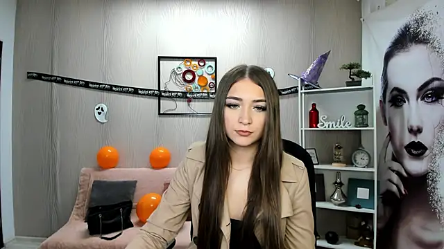 EllaClarke online show from 10-29-25, 12:07