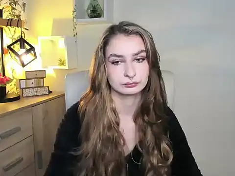 NinaBlond1 online show from 11-28-25, 06:38