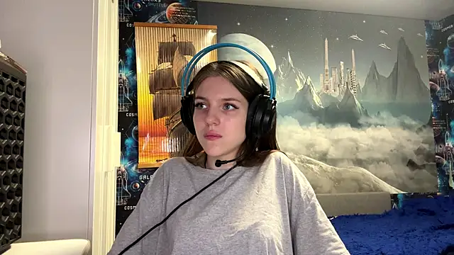 Elira Breeze online show from 11-11-25, 12:16