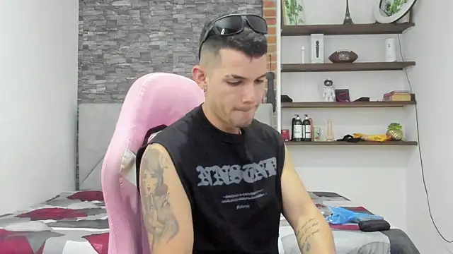 BooyHott  online show from 02-14-26, 06:59