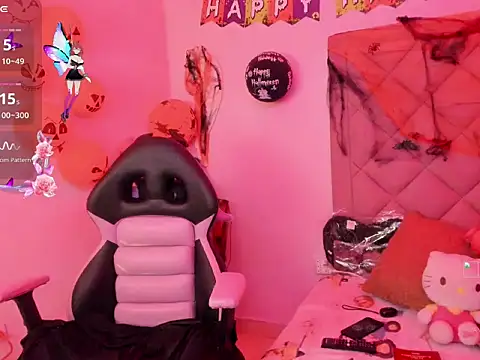 Snapshot of Mia_Lujan chatting on 10-30-25, 01:18 Mia Lujan online show from 10-30-25, 01:18