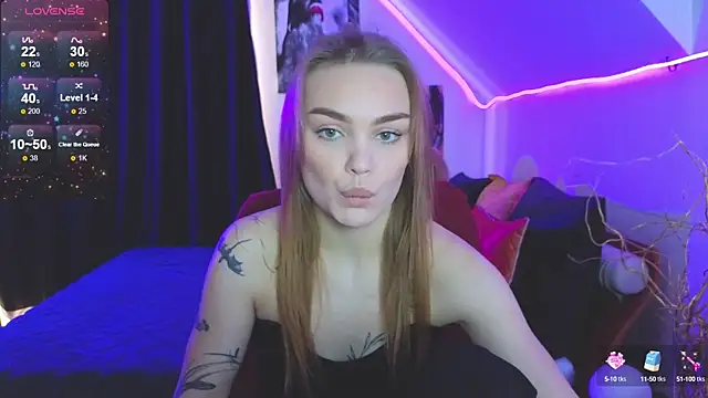 KitsyMoore online show from 10-11-25, 01:09