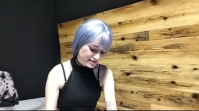 Snapshot of JenaeRadloff chatting on 09-27-25, 02:22 JenaeRadloff online show from 09-27-25, 02:22