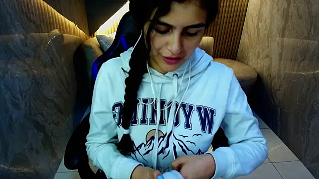 dany r  online show from 11-14-25, 01:21