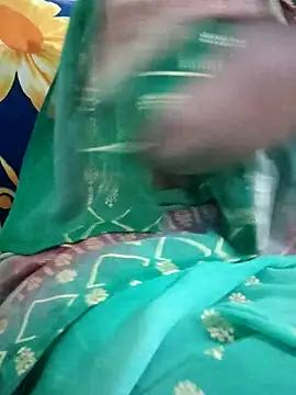 sweetqueen143 online show from 10-24-25, 04:25