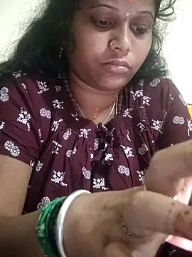 sweetqueen143 online show from 11-05-25, 03:56