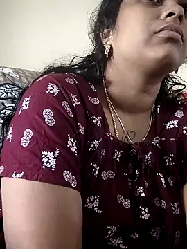 sweetqueen143 online show from 11-19-25, 04:12