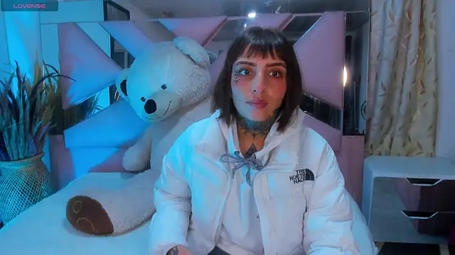 Gyal 8  online show from 09-22-25, 03:19