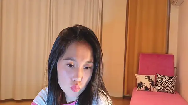 Reina  chan online show from 09-21-25, 06:20