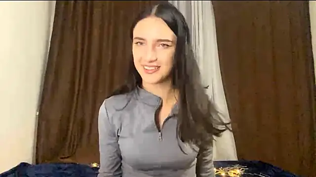 Snapshot of TifanyRawi chatting on 10-07-25, 08:39 TifanyRawi online show from 10-07-25, 08:39