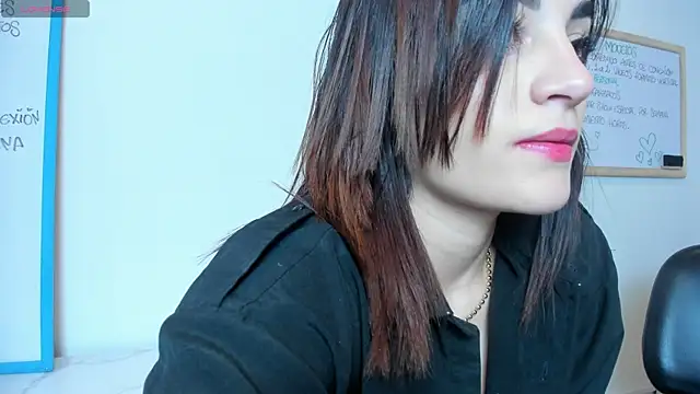 Snapshot of Maddy_Rouse1 chatting on 10-02-25, 03:24 Maddy Rouse1 online show from 10-02-25, 03:24