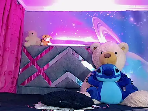 Snapshot of DaliaBacil25 chatting on 09-26-25, 02:15 DaliaBacil25 online show from 09-26-25, 02:15