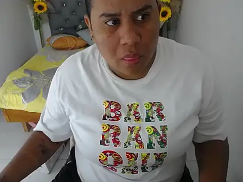 hotlesby valery online show from 02-13-26, 12:01