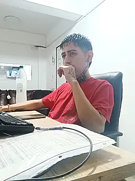 Snapshot of Kriss_Mercury chatting on 10-09-25, 01:36 Kriss Mercury online show from 10-09-25, 01:36