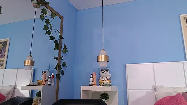 Snapshot of PenelopeBond chatting on 10-20-25, 01:22 PenelopeBond online show from 10-20-25, 01:22