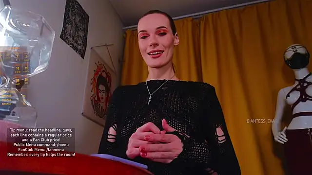 Snapshot of Giantess_Eva chatting on 11-25-25, 06:19 Giantess Eva online show from 11-25-25, 06:19