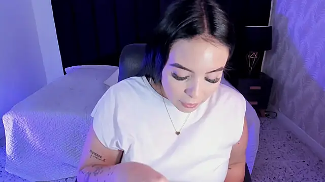 camiladuke7 online show from 10-08-25, 07:44