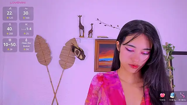 Snapshot of Rouse_Monroe chatting on 02-25-26, 12:04 Rouse Monroe online show from 02-25-26, 12:04