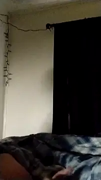 Snapshot of robbylj27 chatting on 10-29-25, 05:14 robbylj27 online show from 10-29-25, 05:14