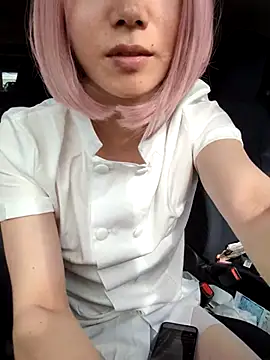 Snapshot of takusaki223 chatting on 10-18-25, 03:20 takusaki223 online show from 10-18-25, 03:20