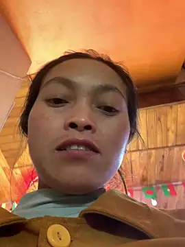 Snapshot of Halyy_xx chatting on 02-19-26, 05:53 Halyy xx online show from 02-19-26, 05:53