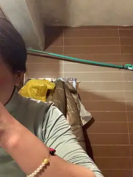 Snapshot of Halyy_xx chatting on 02-24-26, 01:36 Halyy xx online show from 02-24-26, 01:36