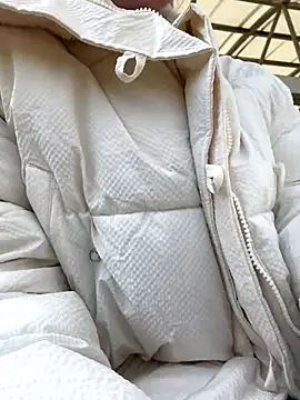 Snapshot of RonnieKiss chatting on 10-02-25, 04:08 RonnieKiss online show from 10-02-25, 04:08