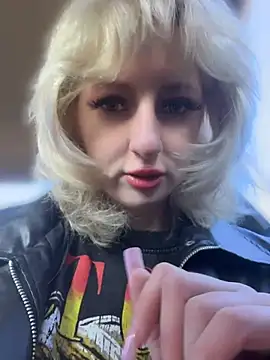 RonnieKiss online show from 04-09-26, 05:07