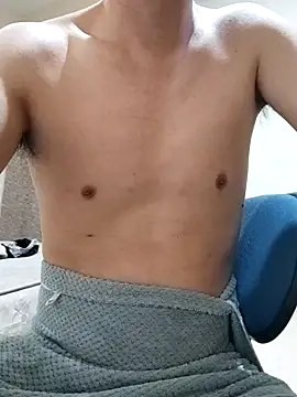 VIncent mimi online show from 10-20-25, 04:40