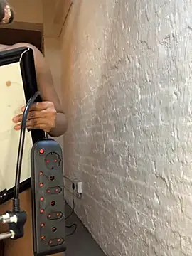 21shazzy online show from 10-27-25, 05:39