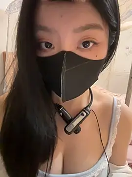 Snapshot of AZ37866 chatting on 02-14-26, 02:14 AZ37866 online show from 02-14-26, 02:14