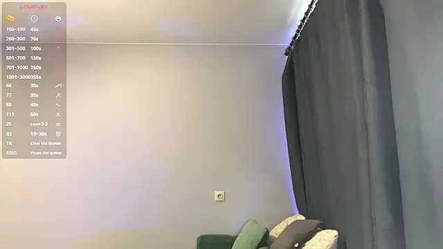 Snapshot of TanekaBoitel chatting on 09-21-25, 11:34 TanekaBoitel online show from 09-21-25, 11:34