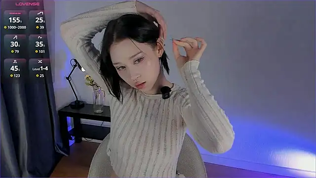 Snapshot of Hafu_yui chatting on 09-25-25, 04:11 Hafu yui online show from 09-25-25, 04:11