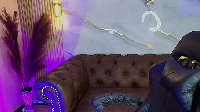 mia tf online show from 11-07-25, 02:17