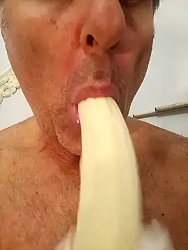 Snapshot of sayeaprayer65 chatting on 10-14-25, 08:20 sayeaprayer65 online show from 10-14-25, 08:20