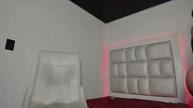 Snapshot of peyton__wat chatting on 09-26-25, 12:31 peyton wat online show from 09-26-25, 12:31