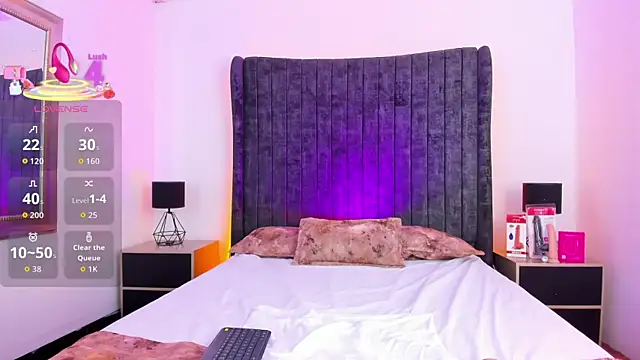 VanessaParis   online show from 11-21-25, 09:35