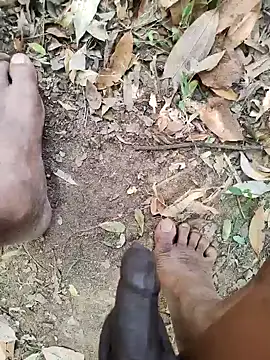 Snapshot of DICKLANKA chatting on 10-01-25, 10:43 DICKLANKA online show from 10-01-25, 10:43