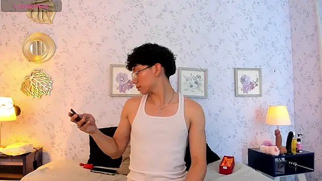 liam twiink online show from 03-19-26, 07:51