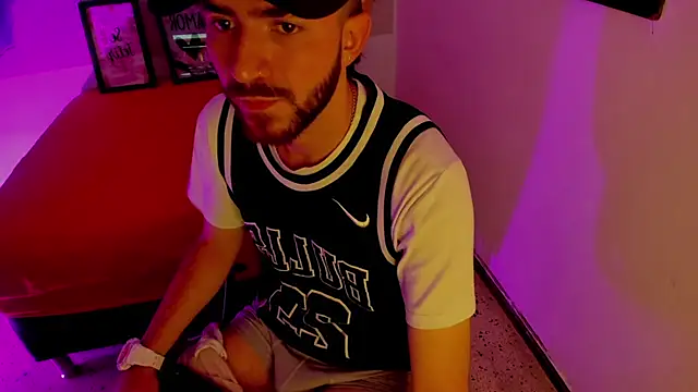 Snapshot of bastian12__ chatting on 09-30-25, 03:22 bastian12   online show from 09-30-25, 03:22