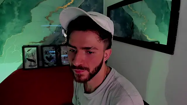 Snapshot of bastian12__ chatting on 10-02-25, 03:35 bastian12   online show from 10-02-25, 03:35