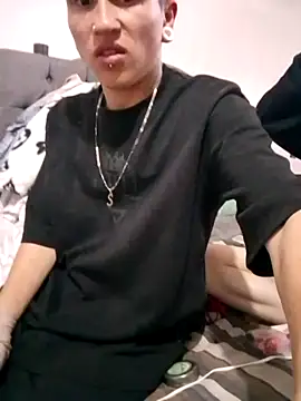 Snapshot of oblivionlove chatting on 11-19-25, 09:04 oblivionlove online show from 11-19-25, 09:04