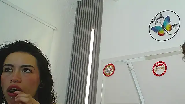 Snapshot of oblivionlove chatting on 01-05-26, 09:29 oblivionlove online show from 01-05-26, 09:29