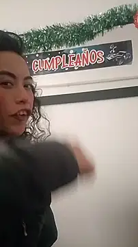 Snapshot of oblivionlove chatting on 01-08-26, 05:04 oblivionlove online show from 01-08-26, 05:04