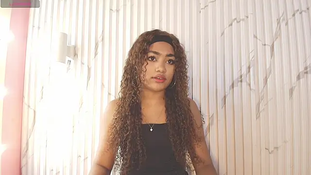 Missdionne curly online show from 09-25-25, 11:47