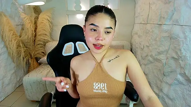 ambarina r online show from 10-21-25, 03:07