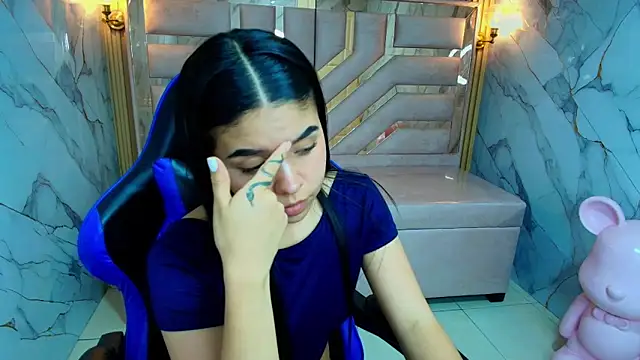 ambarina r online show from 10-24-25, 03:19