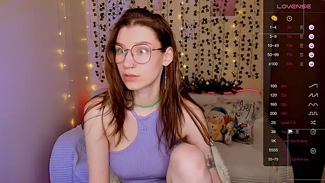 LinaBlossom  online show from 12-16-25, 07:35