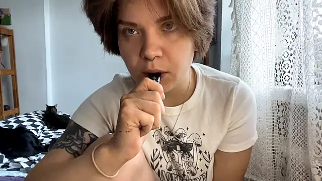 SabrinaFolts online show from 09-22-25, 09:11